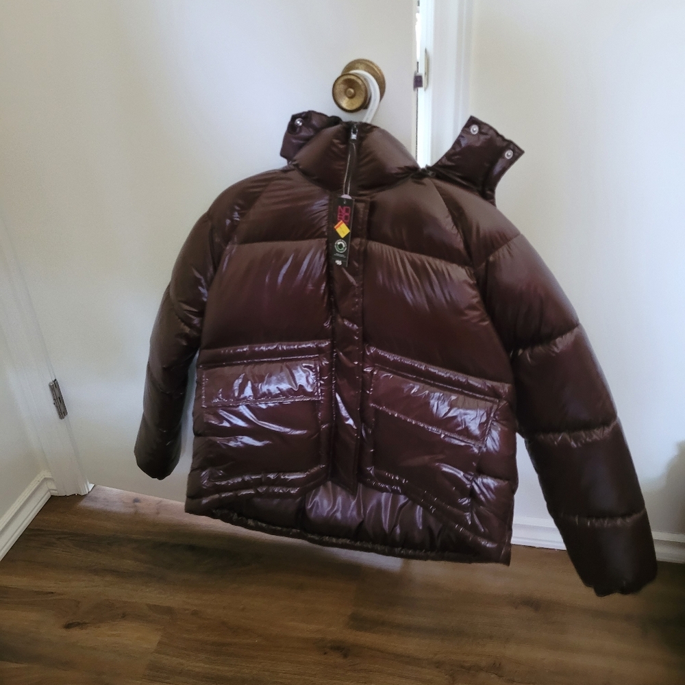 NO BOUNDARIES PUFFER JACKET WOMEN'S MEDIUM SHINY BROWN NEW